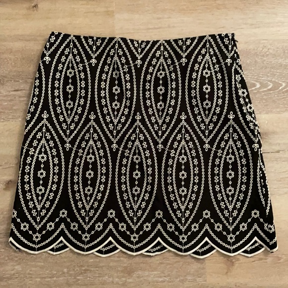 Loft Skirt - Picture 1 of 3